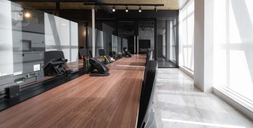 Mobiliário Corporativo: Tendências, Normas e Inovações que Todo Arquiteto Precisa Conhecer